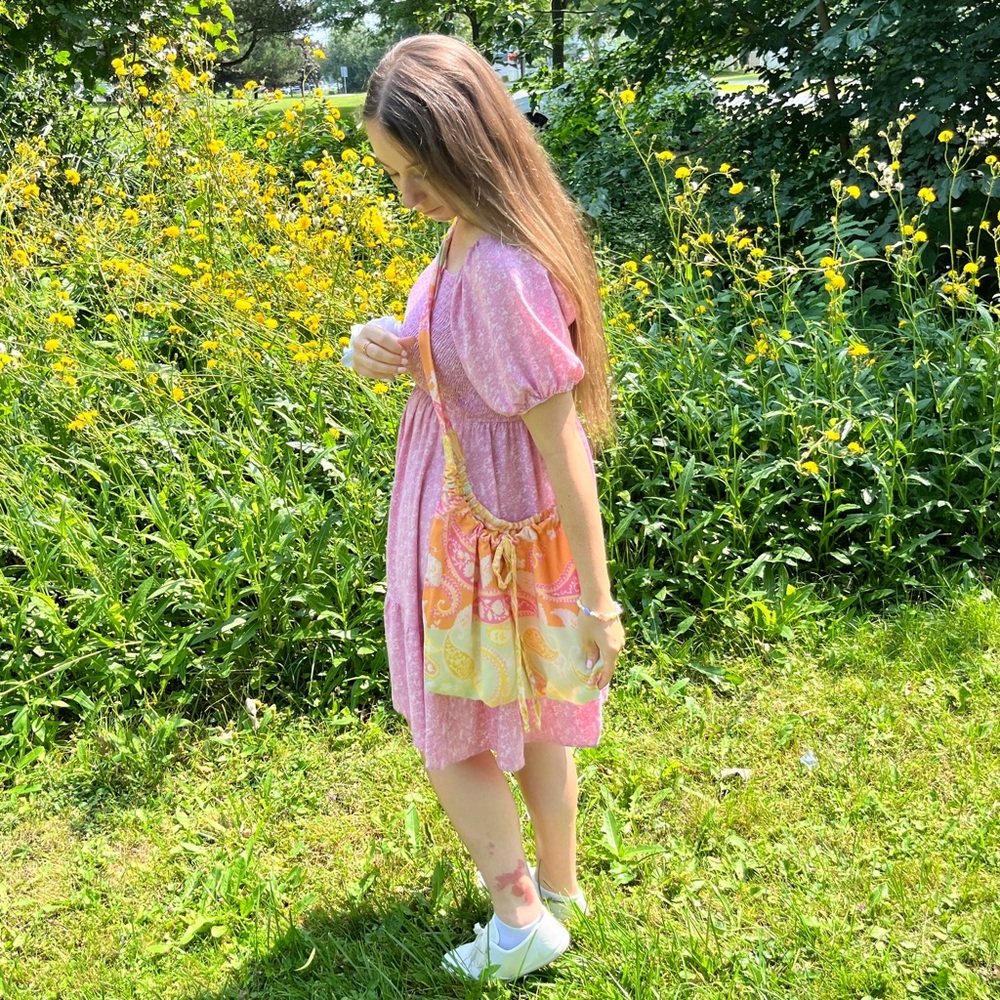 The Girlie Pop Tote Bag by Tundhi - Colour: Paisley Sorbet 🍧